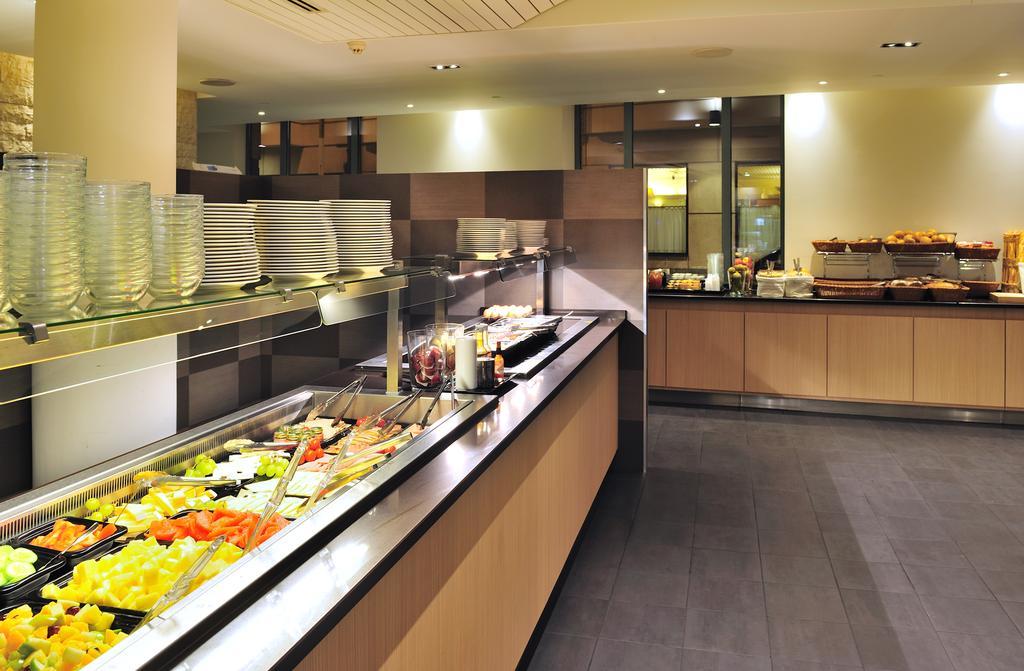 Novotel Brussels City Centre Esterno foto