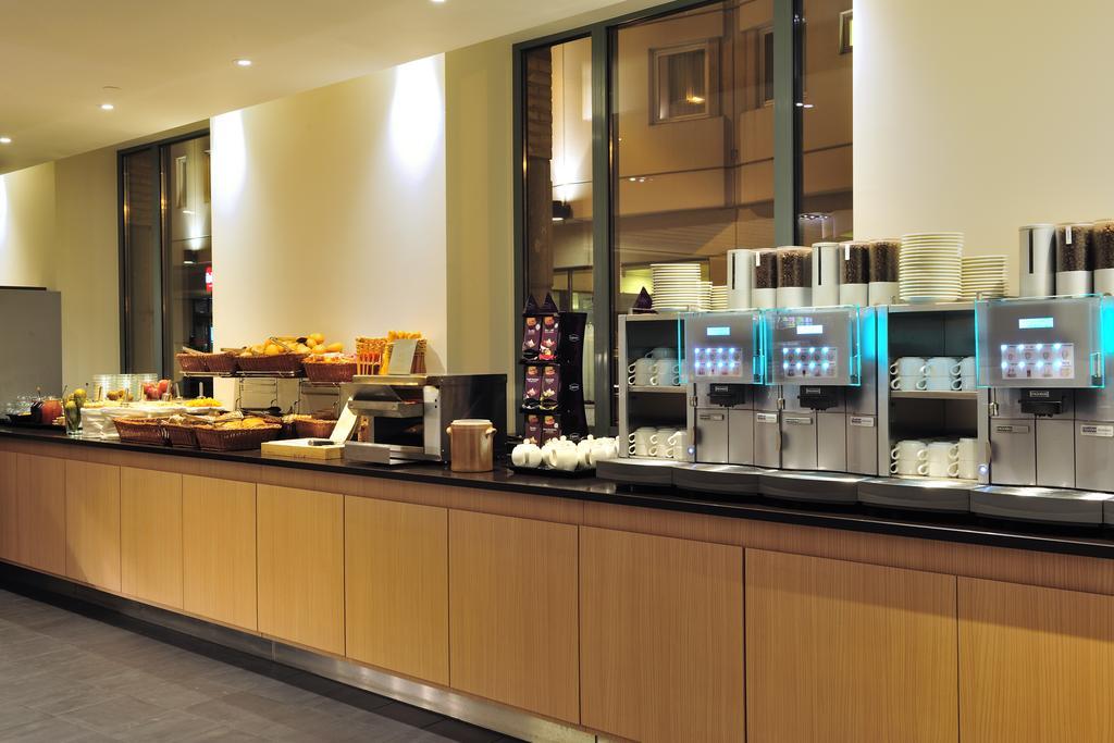 Novotel Brussels City Centre Esterno foto